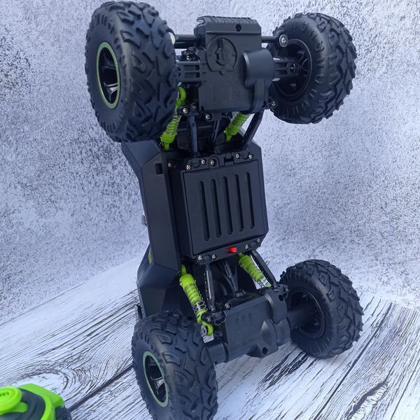 Трюковая скоростная машинка на радиоуправлении Storm 4WD SUV внедорожник Зеленый